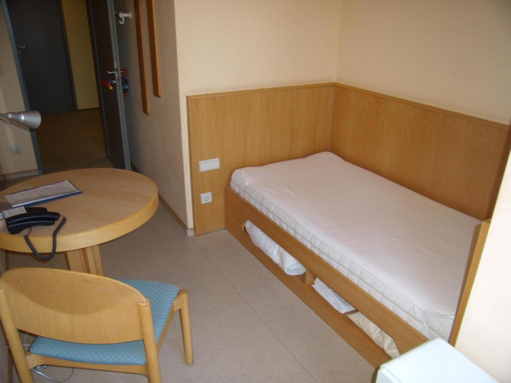 ברלין Jugendgaestehaus St.-Michaels-Heim חדר תמונה