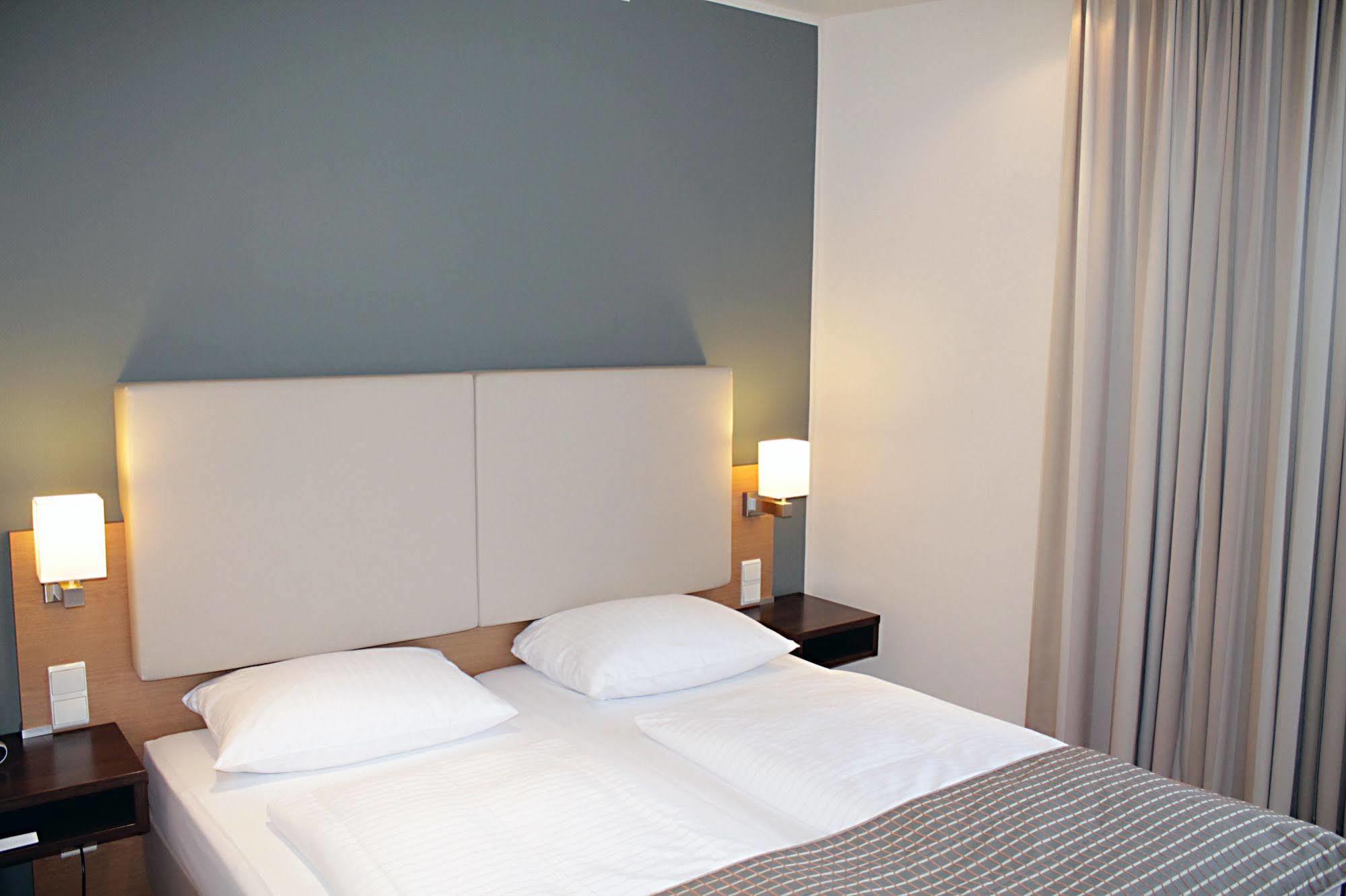 ברלין Jugendgaestehaus St.-Michaels-Heim מראה חיצוני תמונה
